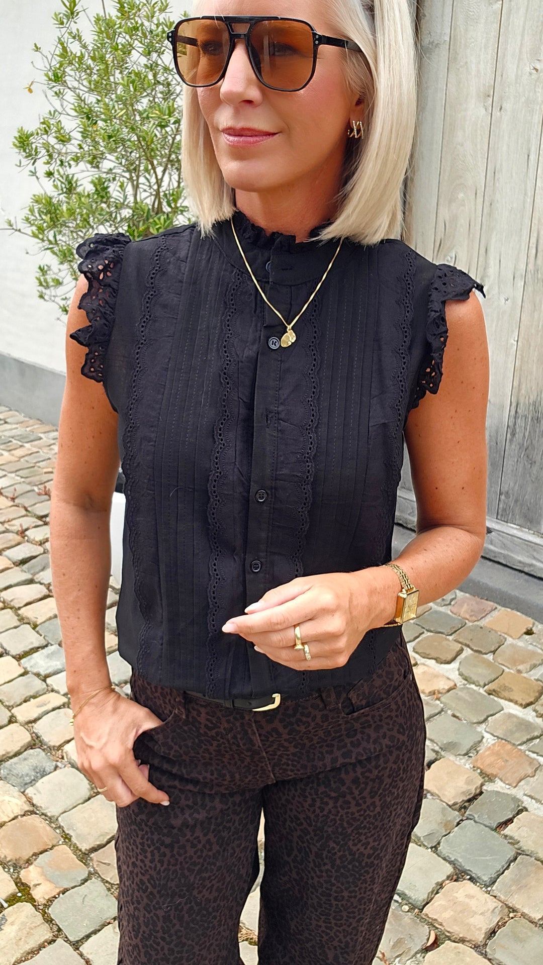 AGATHE blouse black