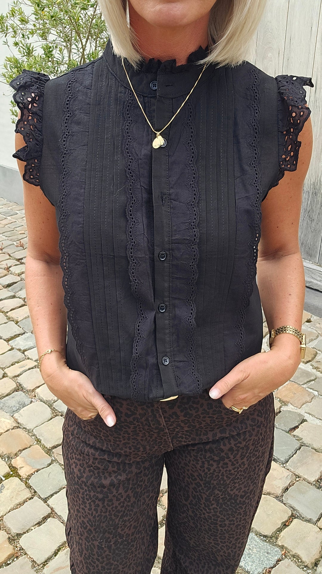 AGATHE blouse black