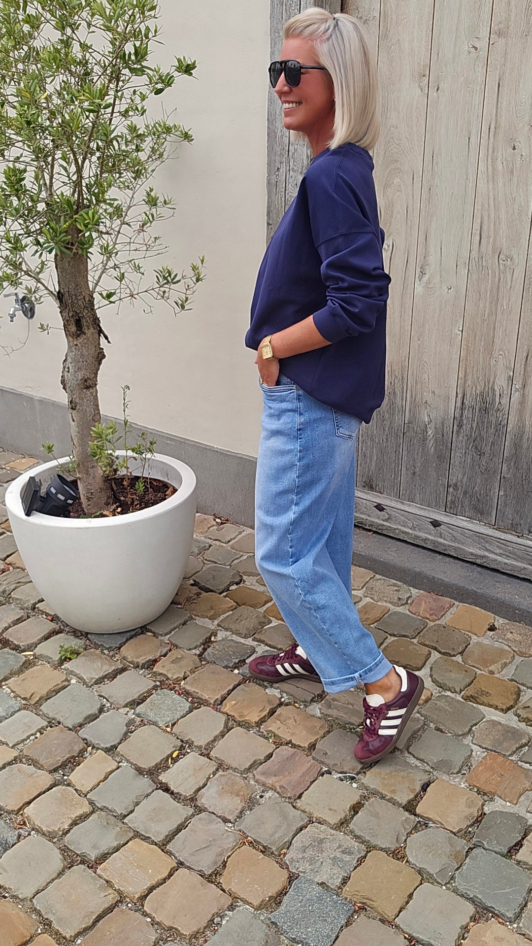 AVERY sweat navy