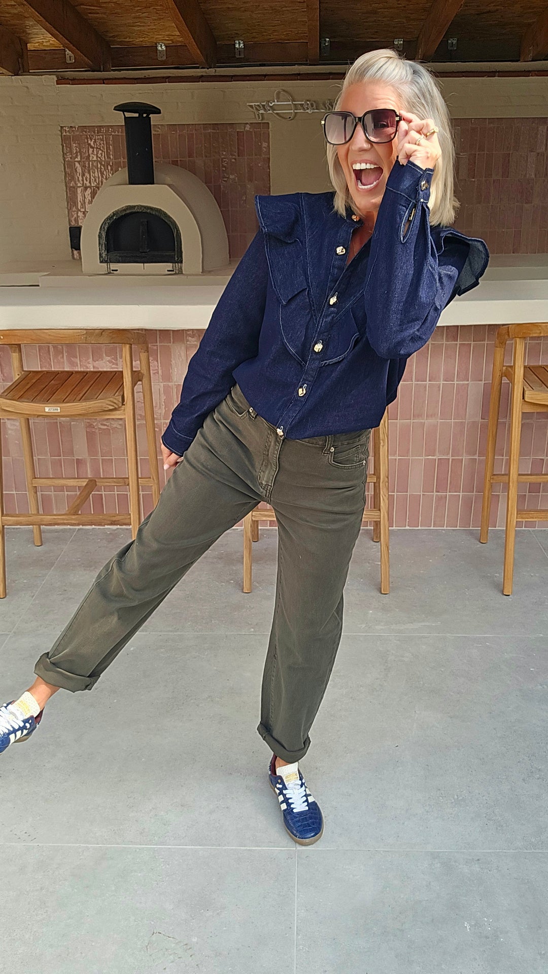 BOBBI mom jeans khaki