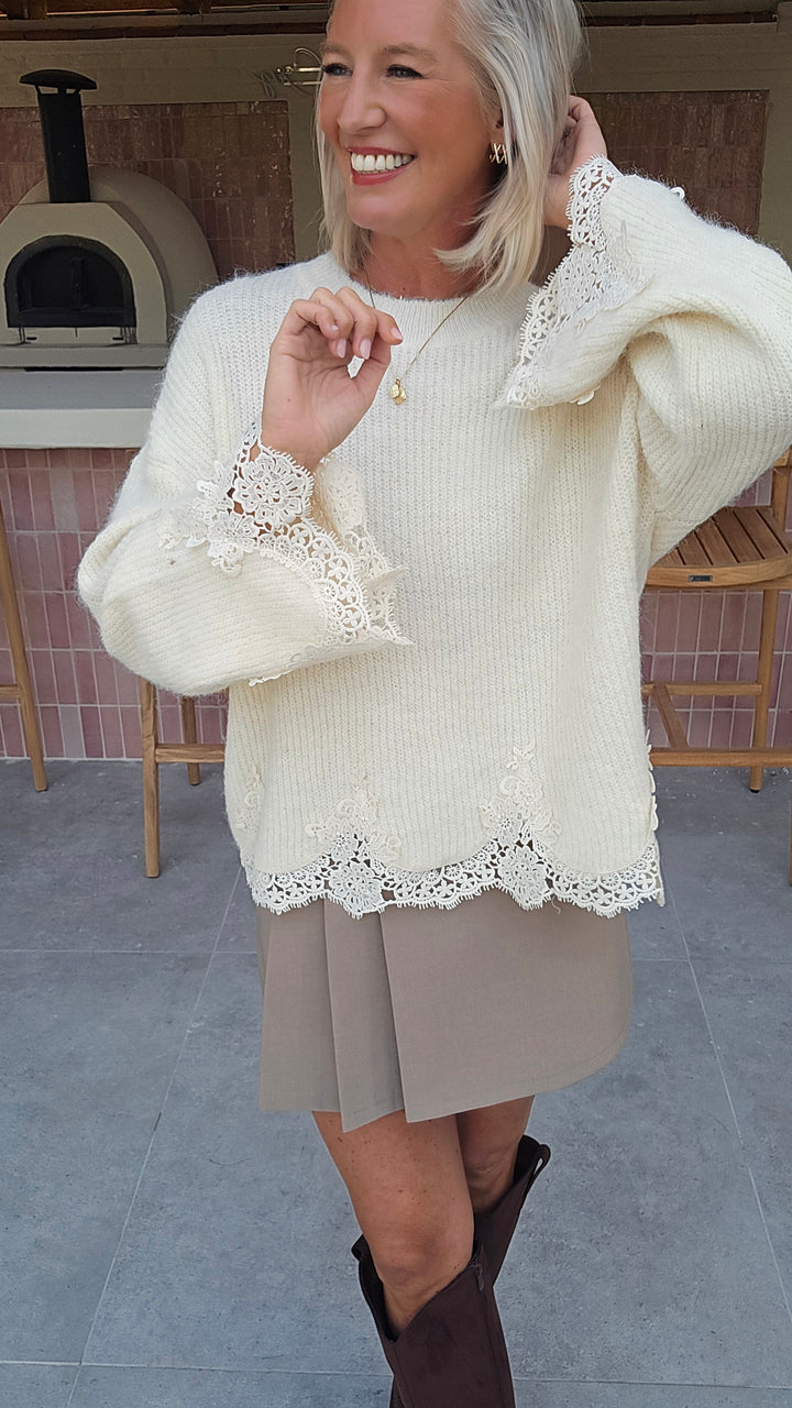 VIVIAN knit ecru