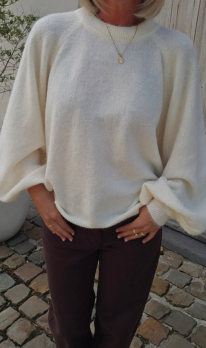 CLEO knit ecru