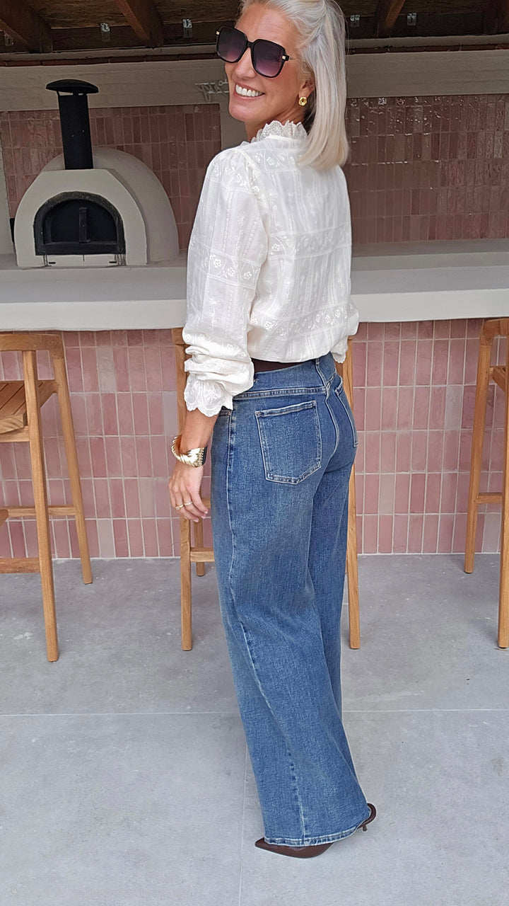 ONORA embroidered blouse ecru