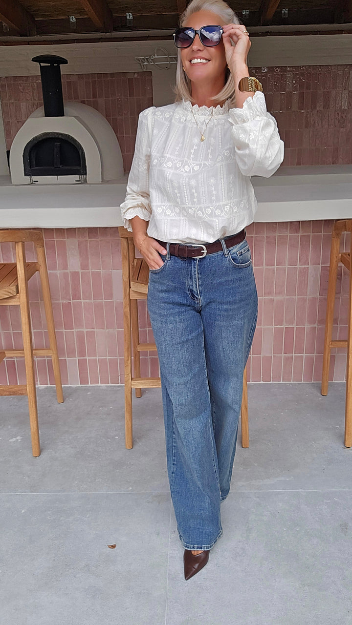 ONORA embroidered blouse ecru