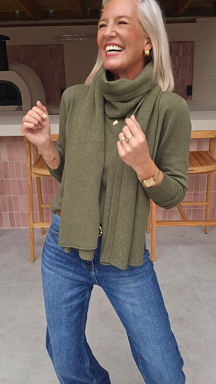 YVI scarf burnt olive