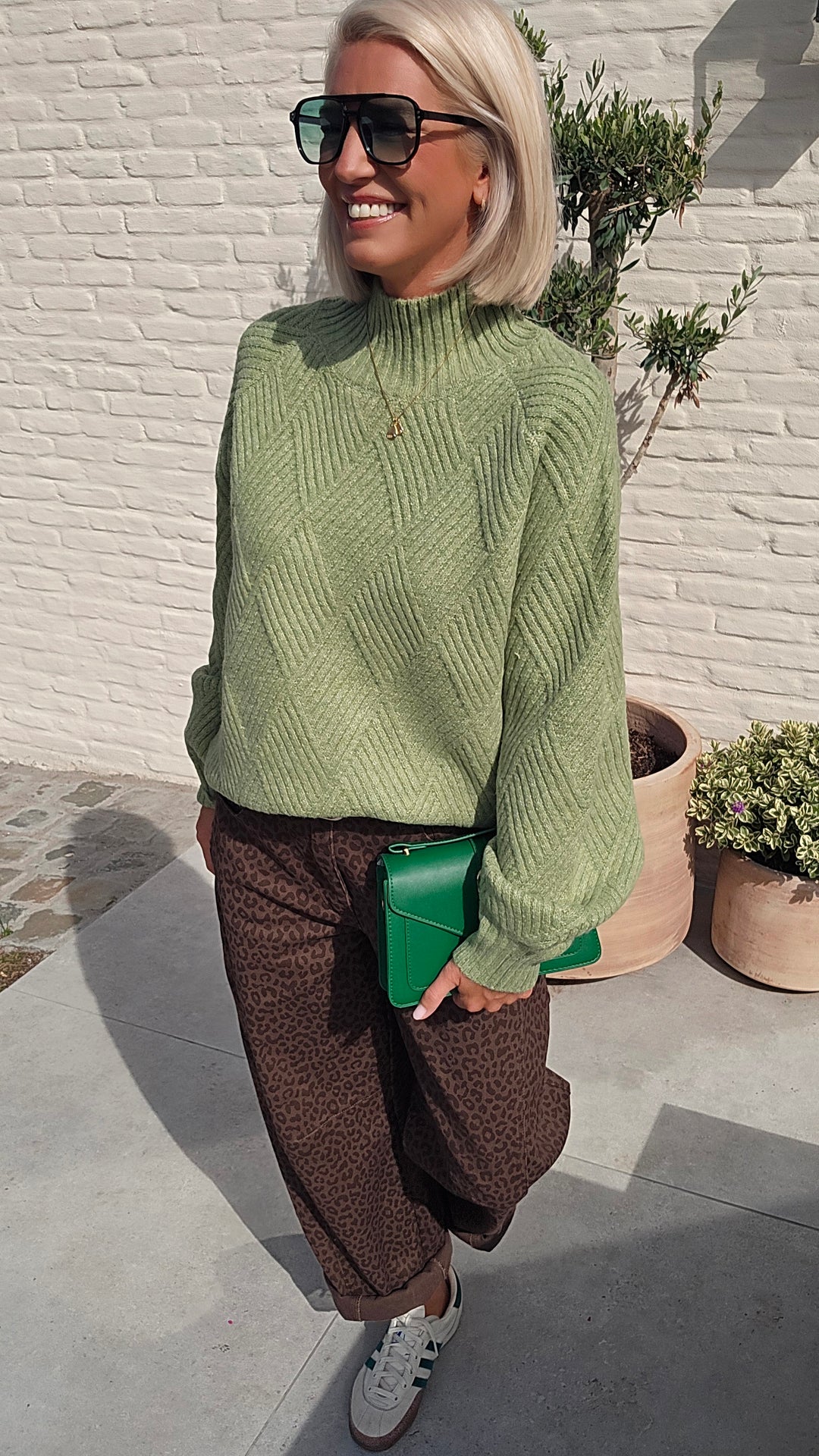 BO knit green