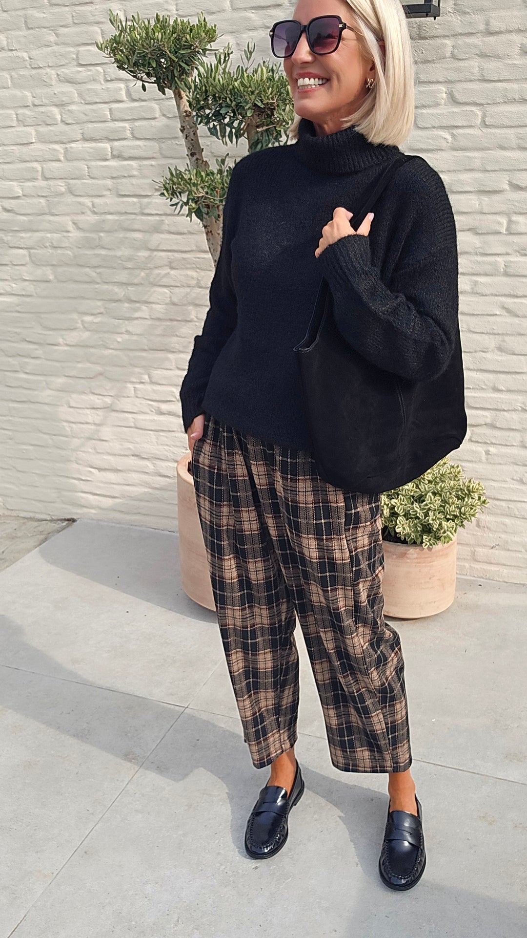 ESMA turtleneck knit black