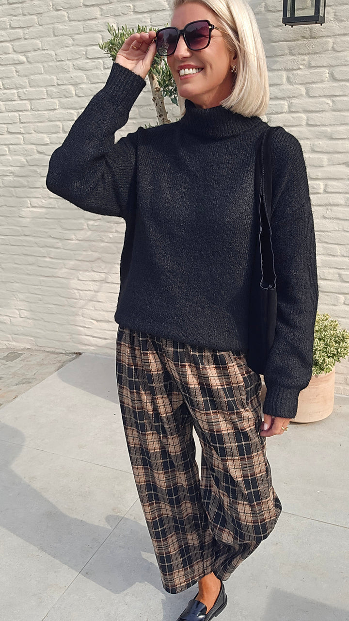 ESMA turtleneck knit black