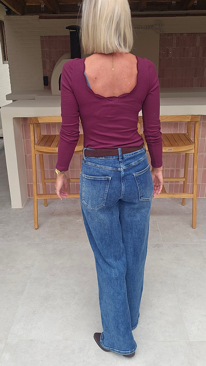 CARLIN body burgundy