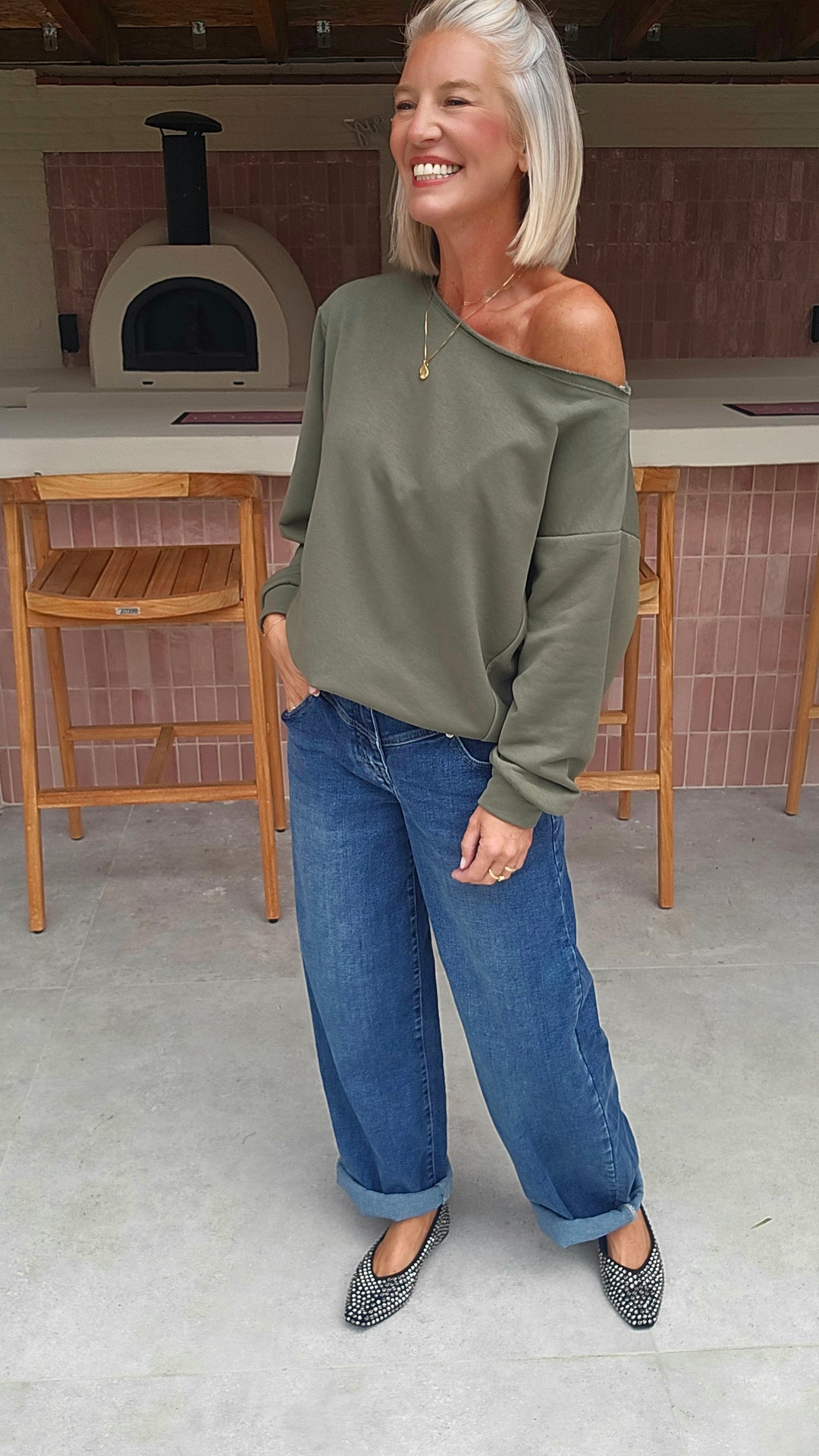 DONNA off-shoulder sweatshirts khaki
