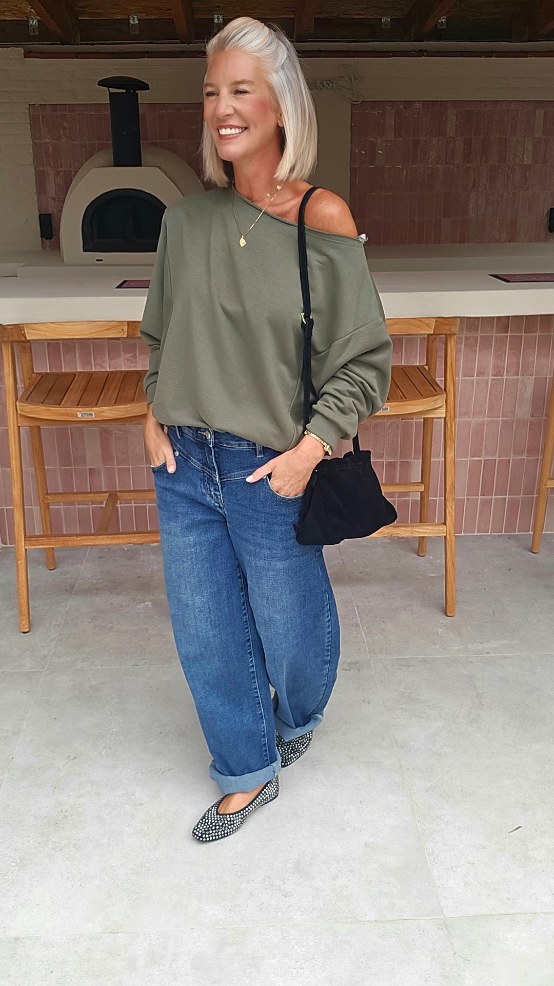 DONNA off-shoulder sweatshirts khaki
