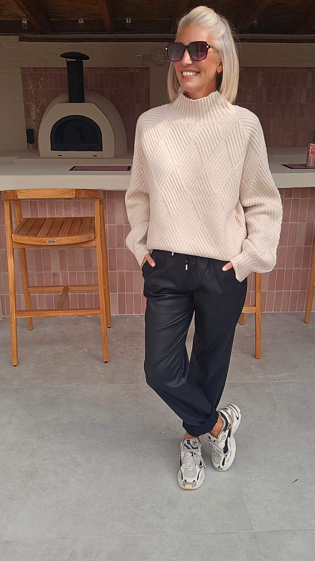 BO knit beige