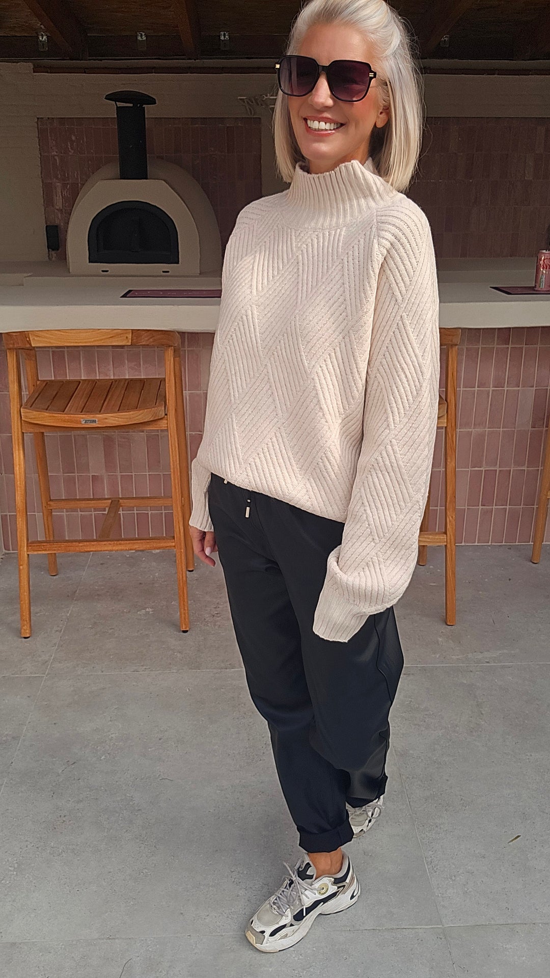 BO knit beige