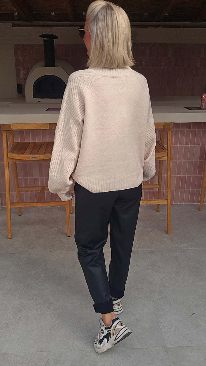 BO knit beige