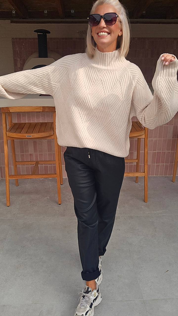 BO knit beige