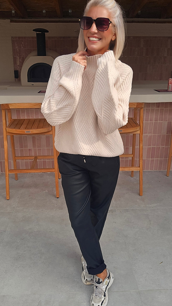 BO knit beige