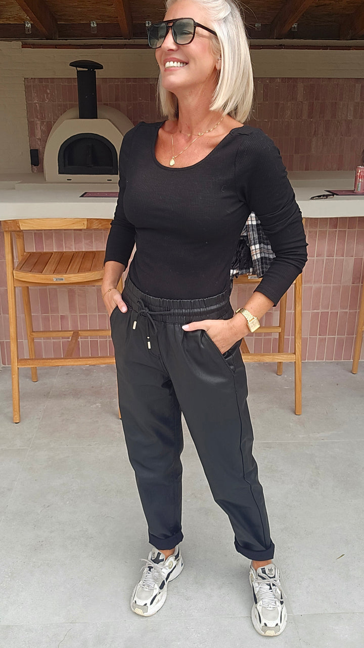 ROX loose pants black