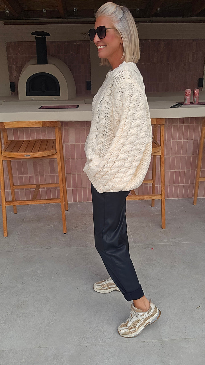 SAAR cable knit ecru