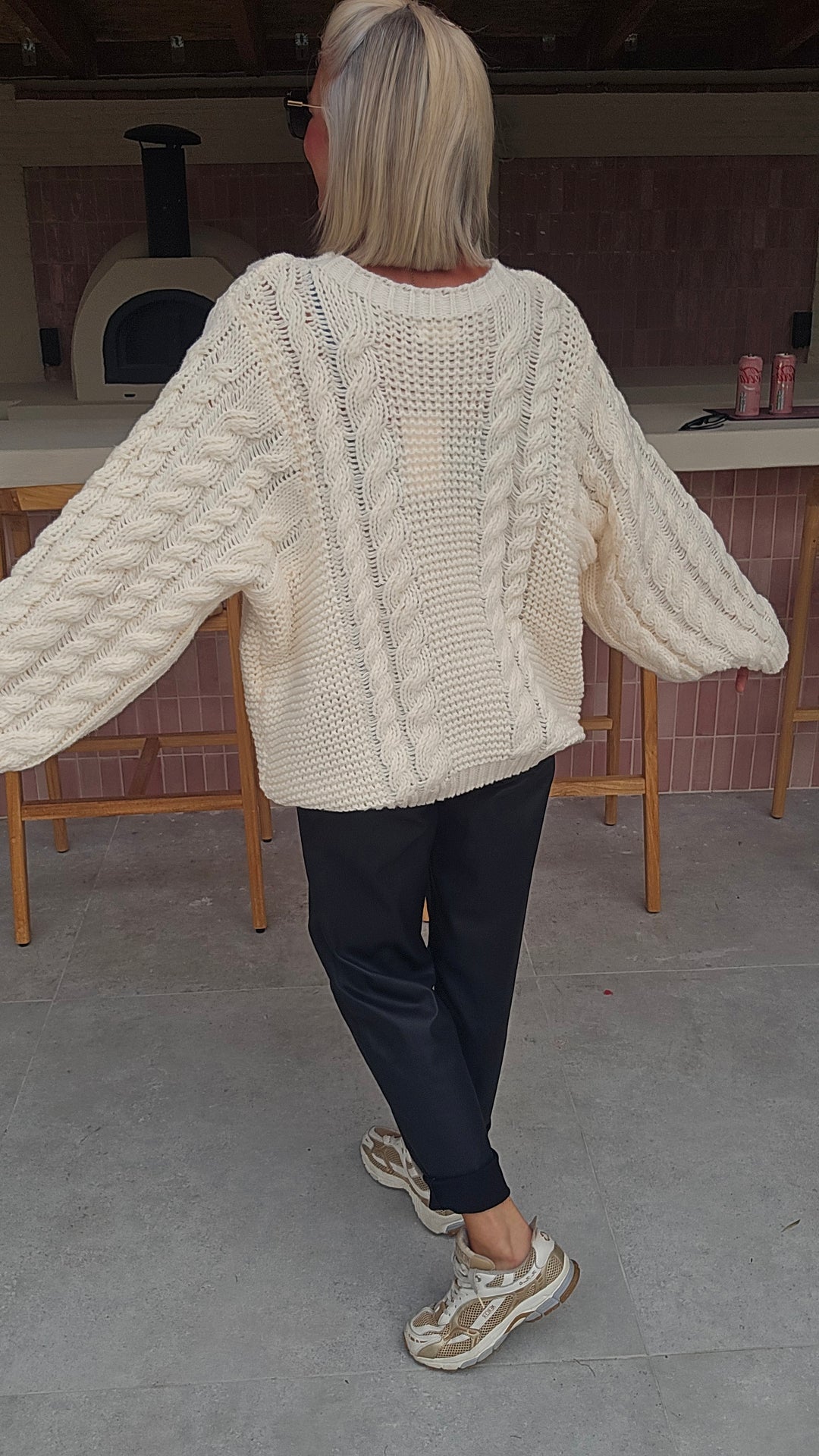 SAAR cable knit ecru