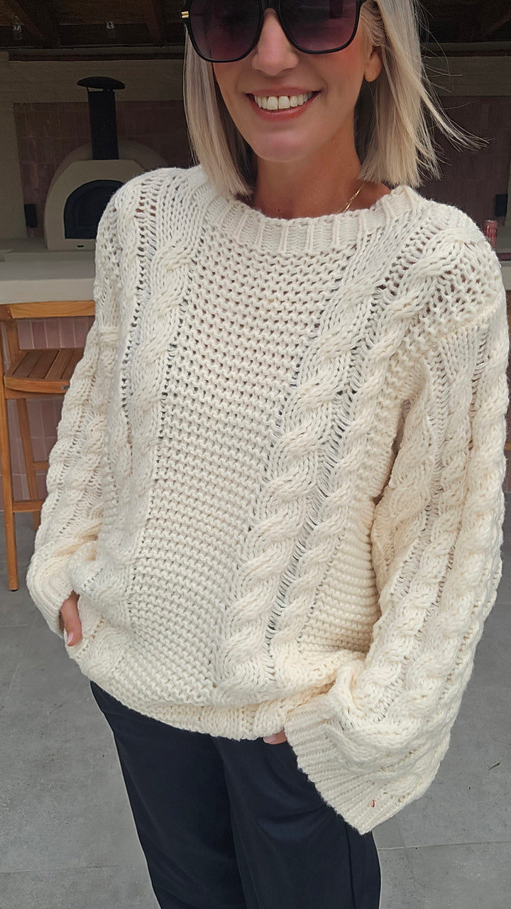 SAAR cable knit ecru