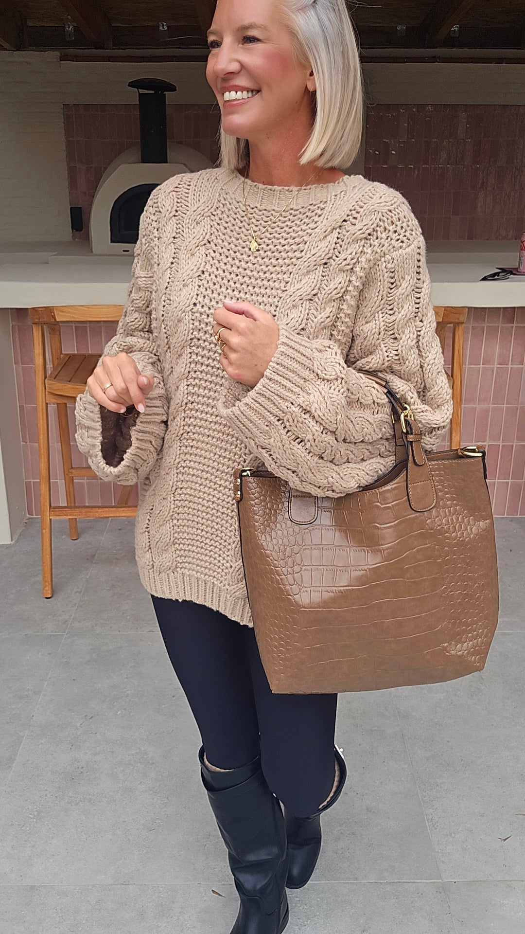 SAAR cable knit taupe