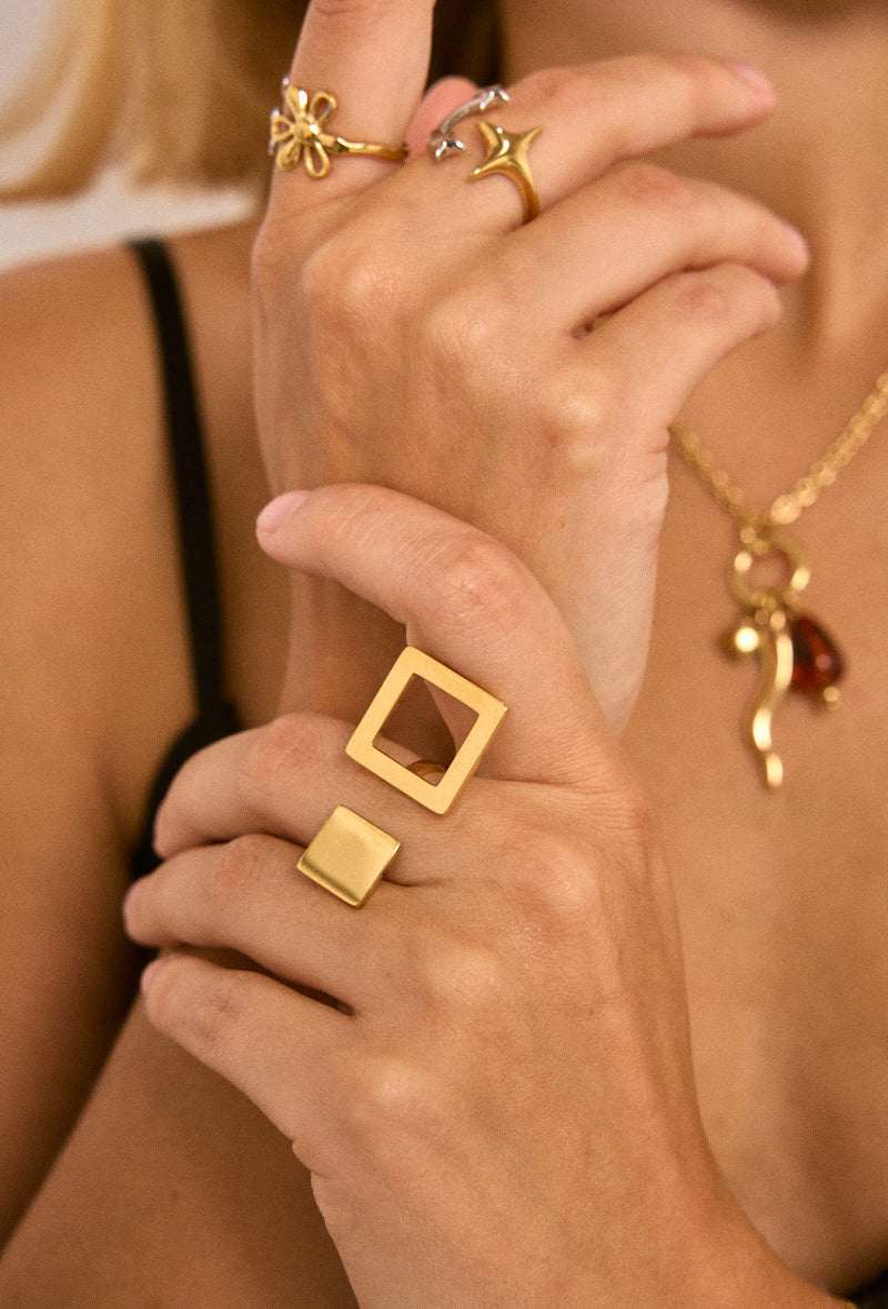 ZOÉ ring