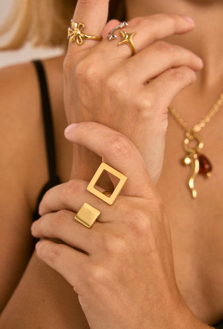 ZOÉ ring