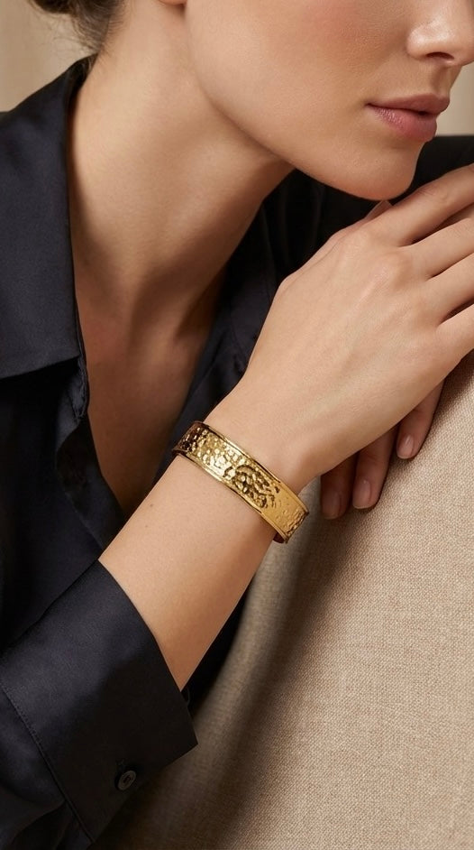 SALOMÉ cuff