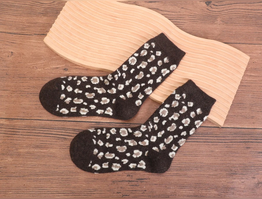 COSY LEO socks