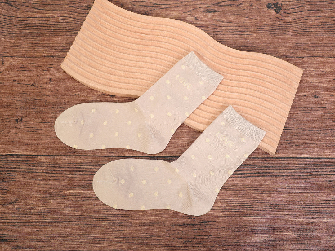 LOVE dot socks